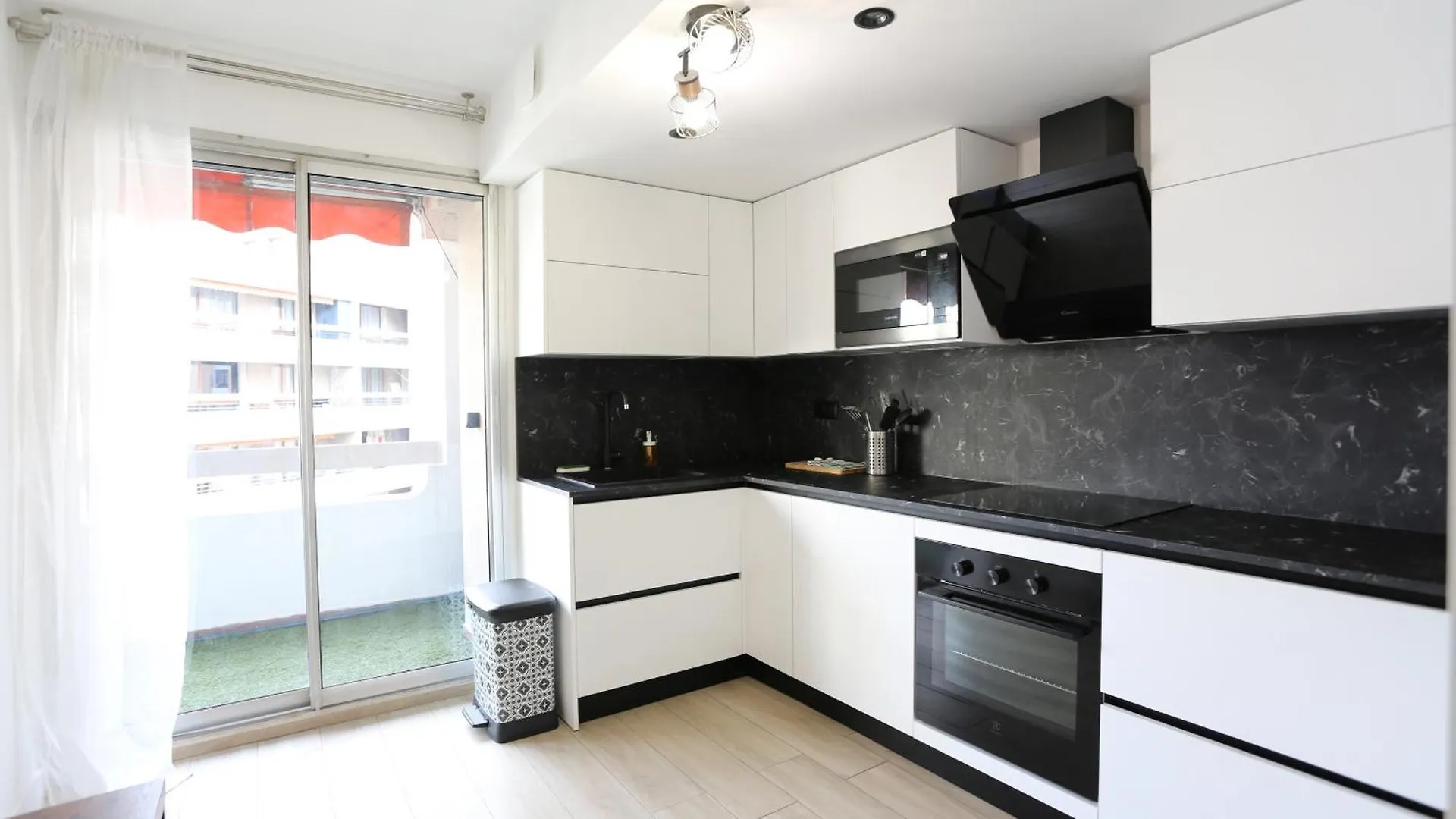 Lägenhet Bel Appartement T3 A Louer Marseille Frankrike